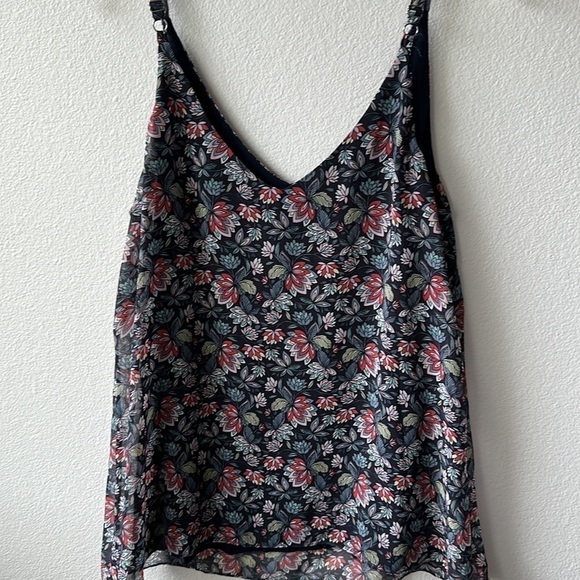 CAbi top tank adjustable straps size medium Floral - Picture 5 of 10